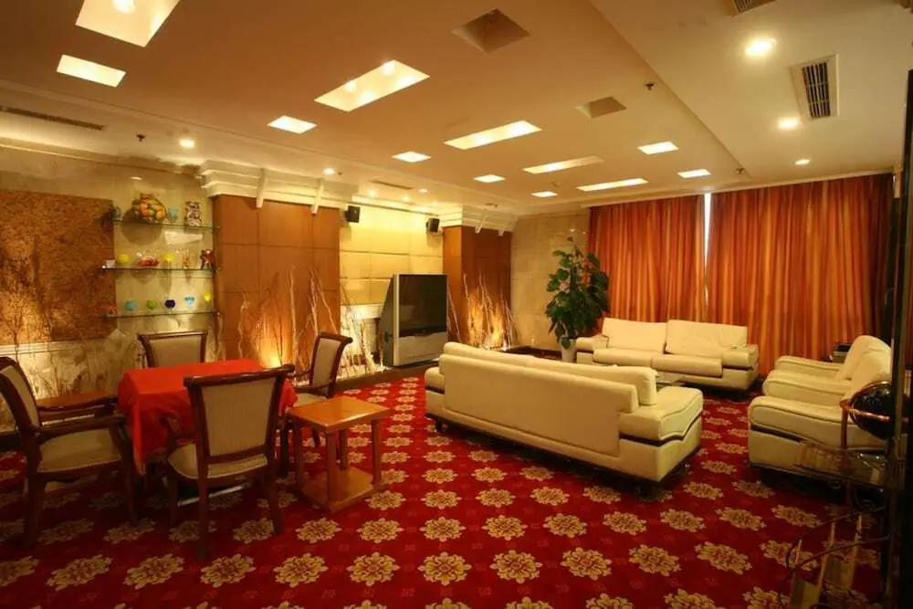 Чэнду: Chengdu Lu Tian Hua Hotel