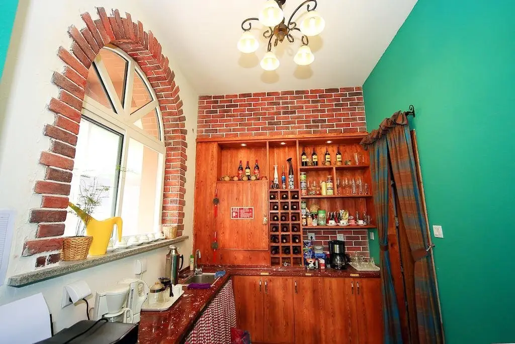 Далянь: Dalian Gap Year Youth Hostel