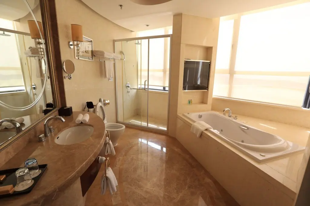 Лайян: Jin Jiang Golden Mountain International Hotel