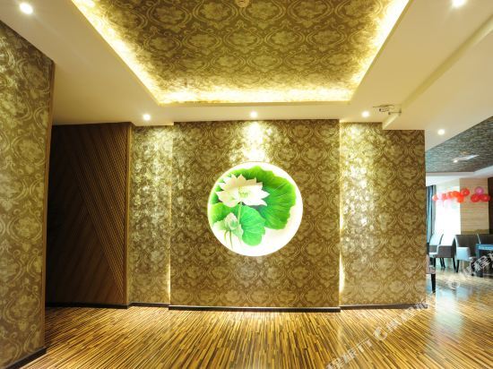 Чунцин: No.1 Nanhu Hotel