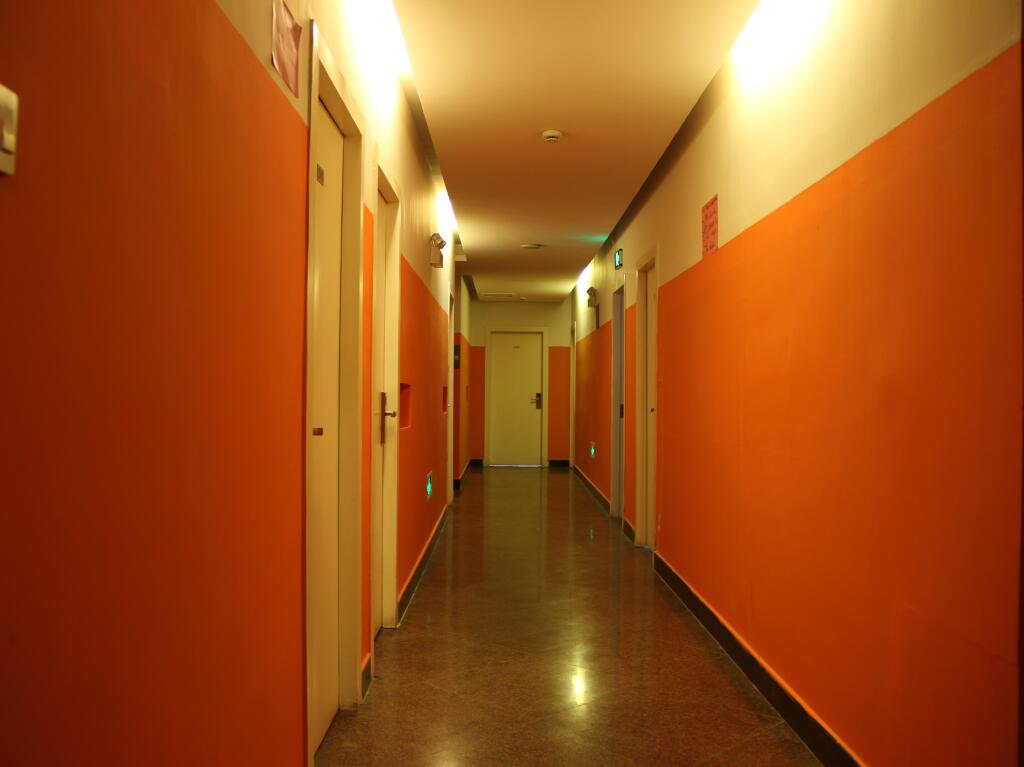Old Street International Youth Hostel — фото 1