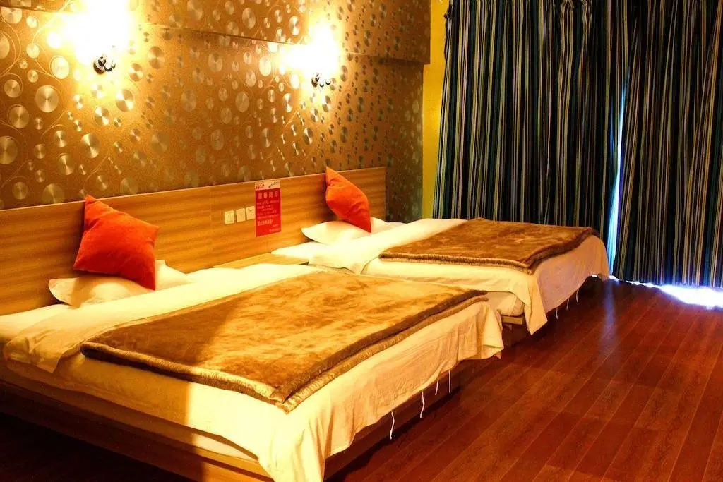 Куньмин: Dock Hotel
