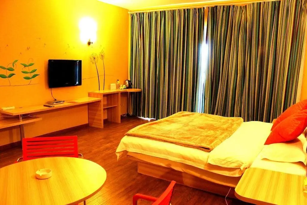 Куньмин: Dock Hotel