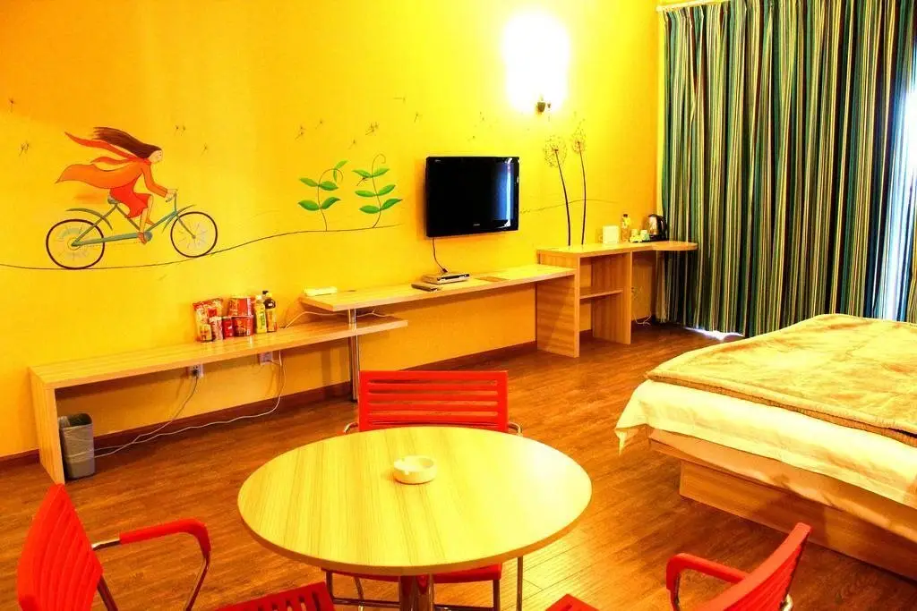 Куньмин: Dock Hotel