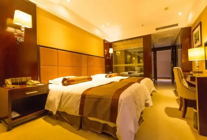Чэнду: Chengdu Gaoyi Hotel