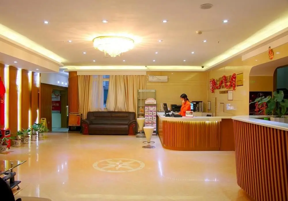Гуанчжоу: Dragon 168 Hotel (Gangding)