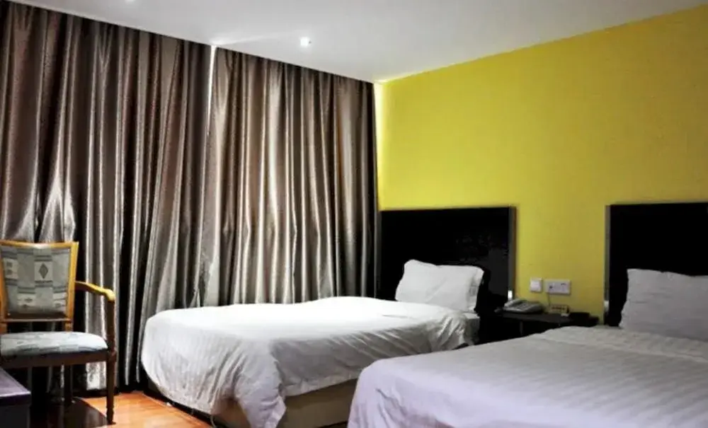 Гуанчжоу: Dragon 168 Hotel (Gangding)