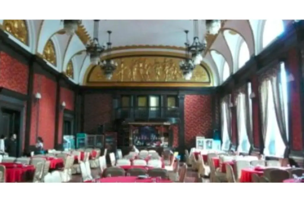 Шэньян: Liaoning Hotel