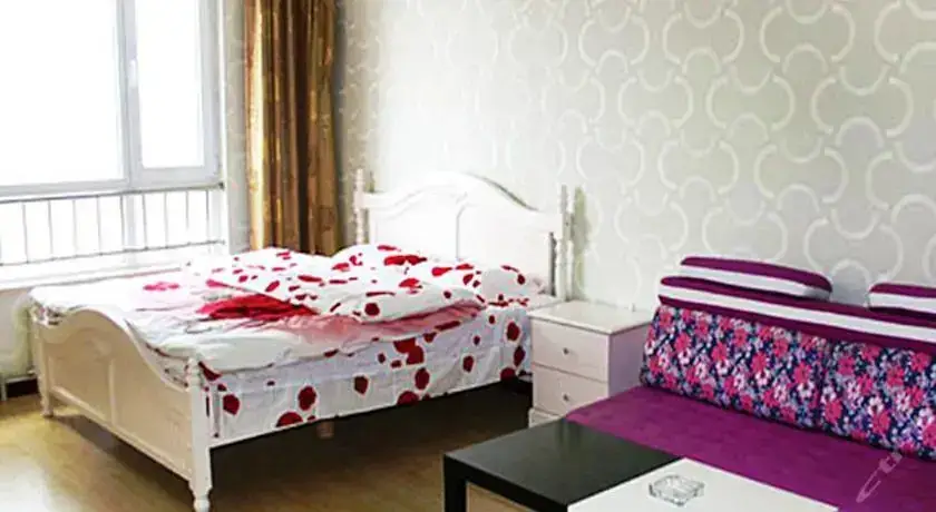 Шэньян: Shenyang Wowo Love-Themed Apartment