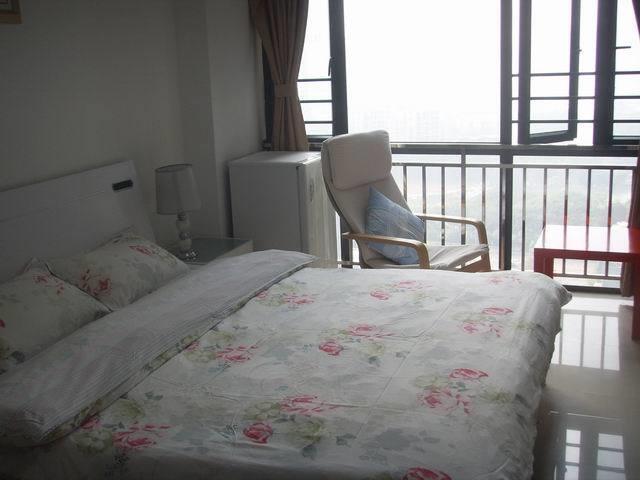 Шэньчжэнь: Shenzhen Wozhan Apartment K K Mall