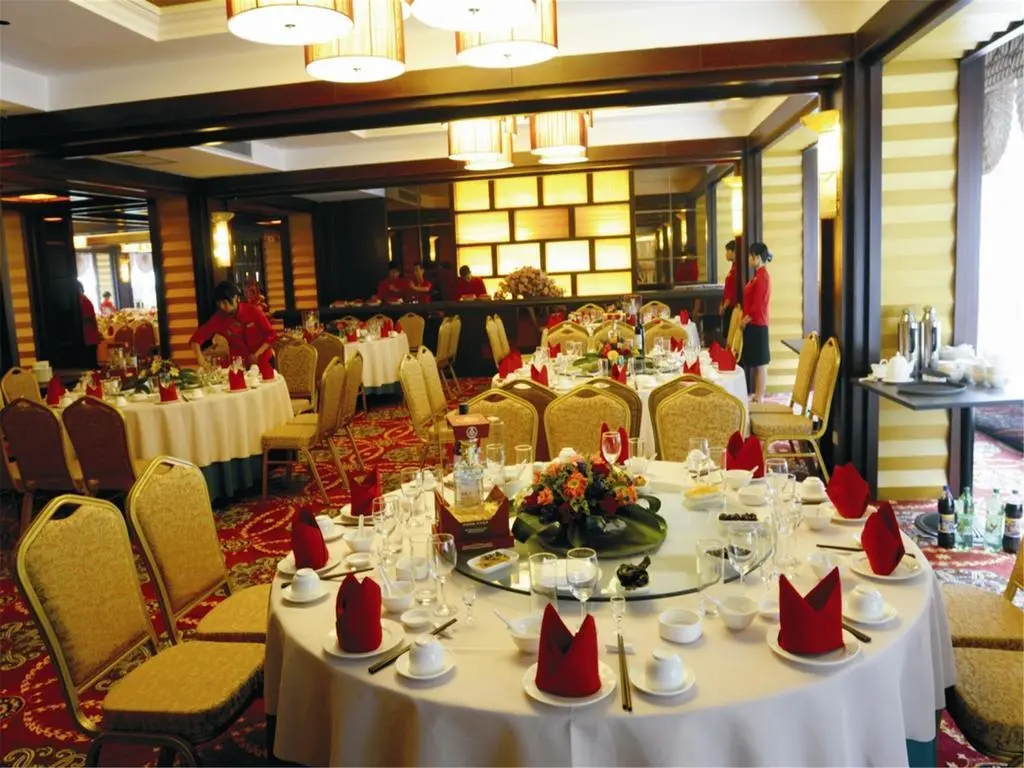 Яншо: New West Street International Hotel