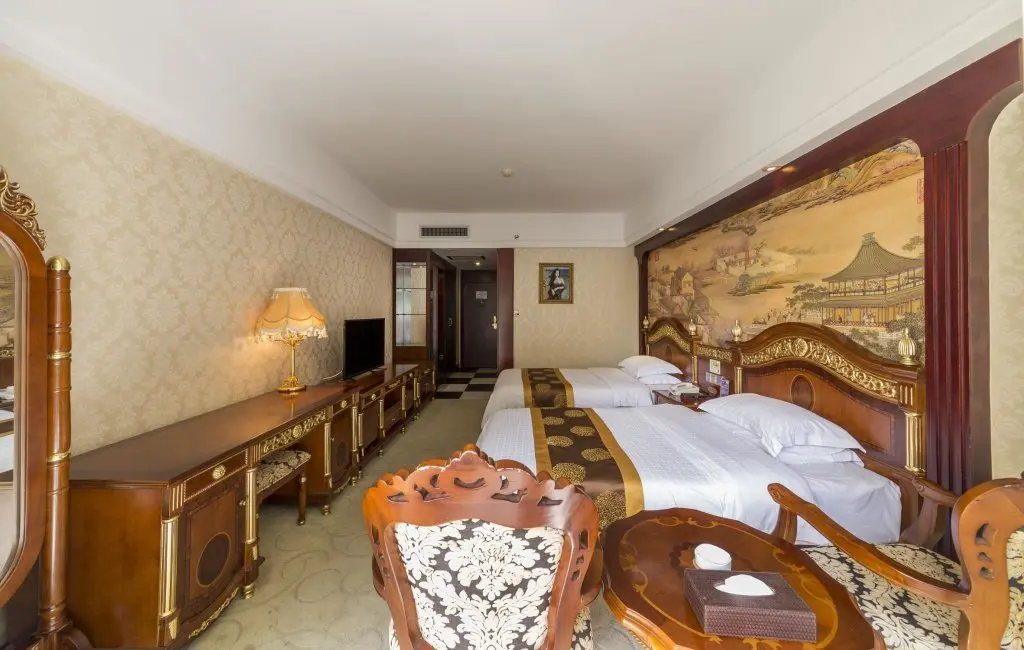 Яншо: New West Street International Hotel