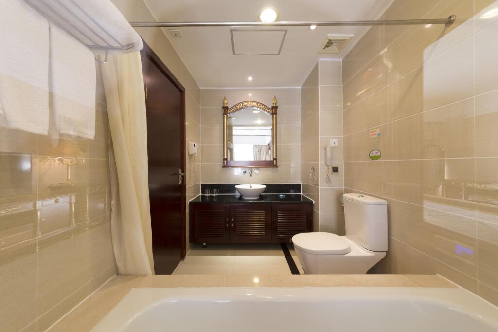 Яншо: New West Street International Hotel