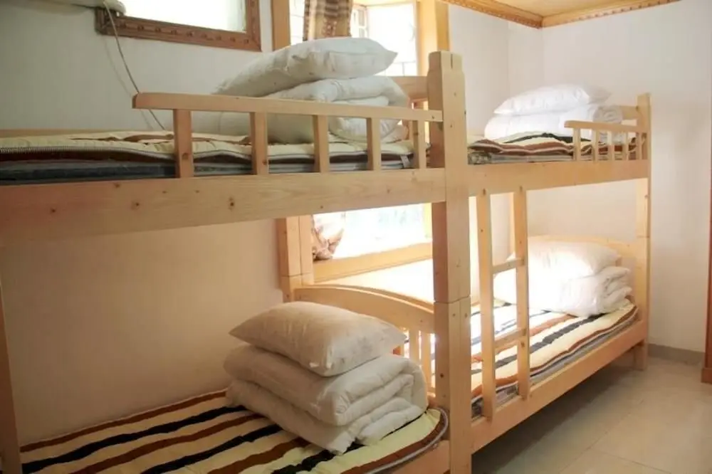 Шэньчжэнь: Shenzhen Big Footprint Youth Hostel