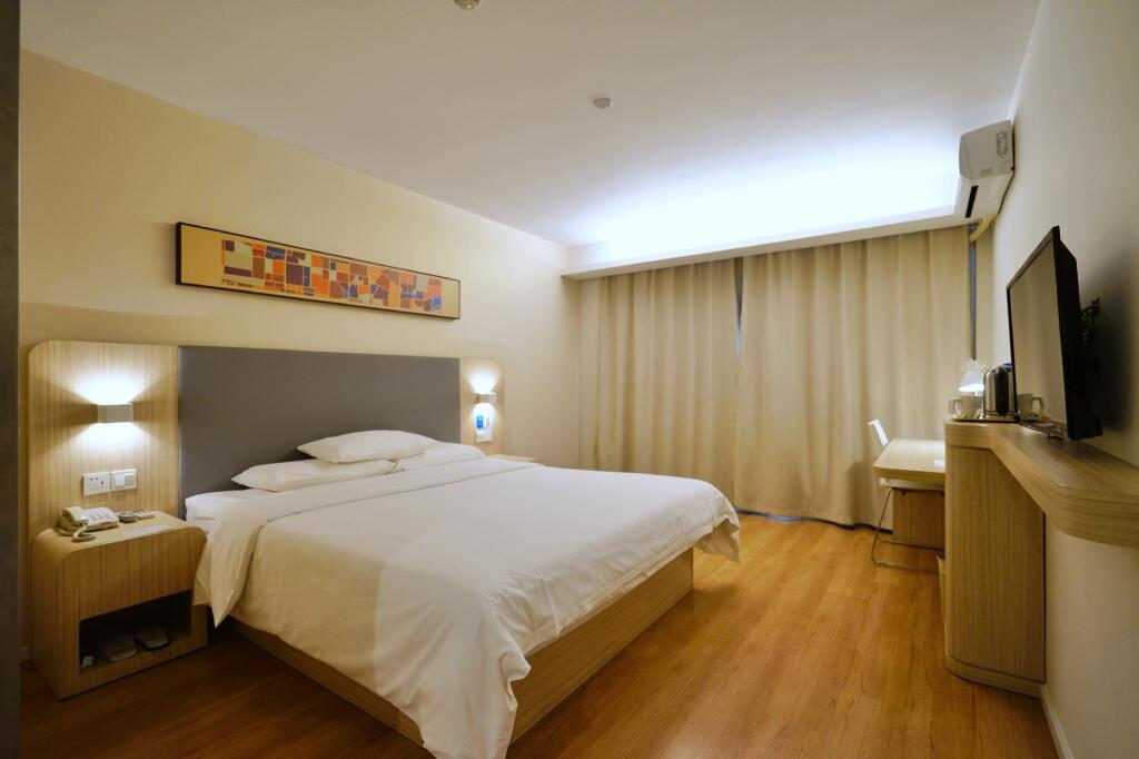 Шанхай: Hanting Hotel Shanghai Chedun Movie Studio