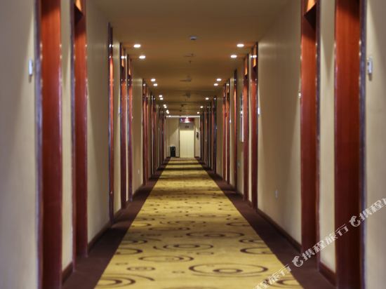 Ханчжоу: Elan Hotel Thousand Island Lake Square