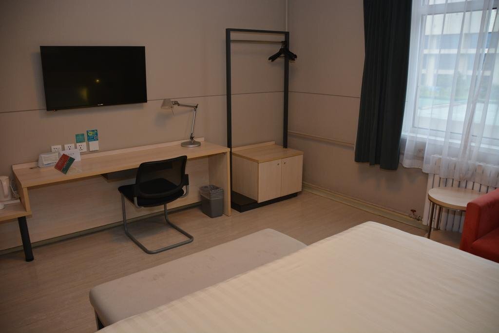 Тяньцзинь: Jinjiang Inn Hotel Tianjin Jintang Highway Steel pipe company Light rail station Branch