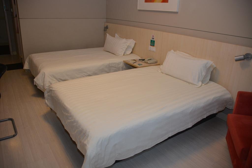 Тяньцзинь: Jinjiang Inn Hotel Tianjin Jintang Highway Steel pipe company Light rail station Branch