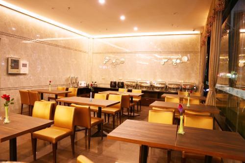 Гуанчжоу: Jinjiang Inn Guangzhou Huadu High-speed Train North Station