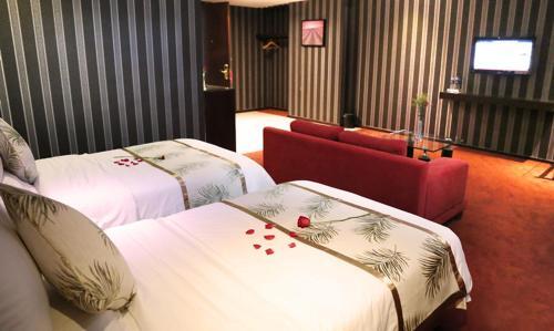 Гуанчжоу: Jinjiang Inn Guangzhou Huadu High-speed Train North Station