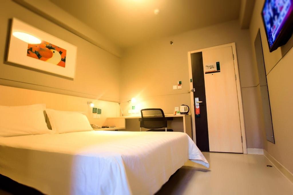 Санья: Jinjiang Inn Sanya Bay Jixiang Street Seaview