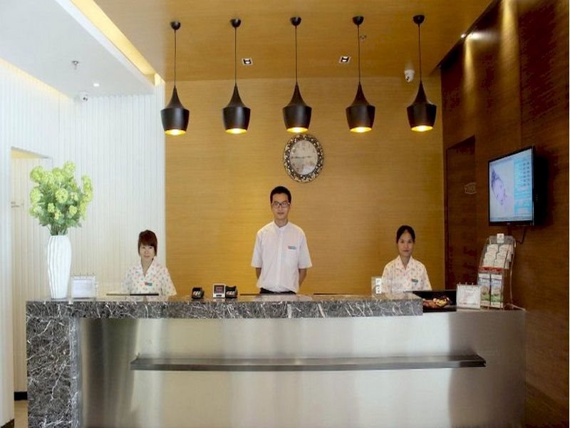Хайкоу: Junzilan Hotel (Haikou Shangbang Parkway City Wangfujing Haiken Square)