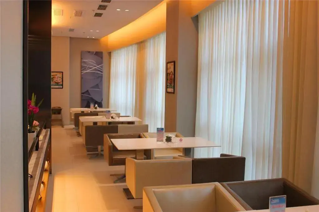 Тяньцзинь: Jinjiang Inn Tianjin Marine Hi-Tech Zone