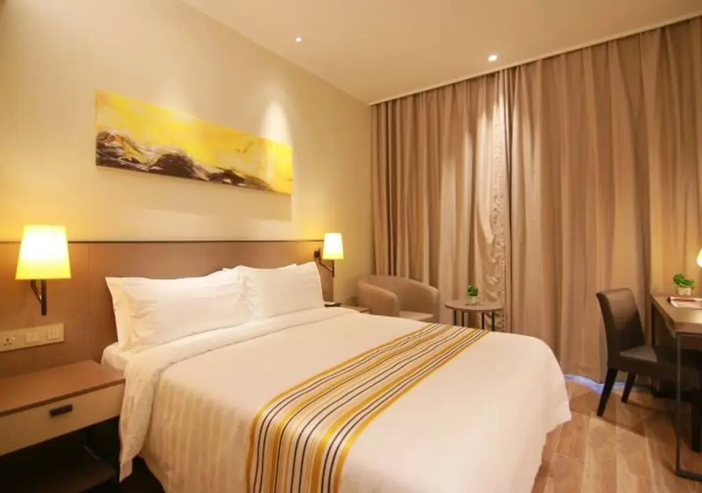 Шанхай: Homeinnplus-Shanghai North the Bund zhoujiazui road Hotel