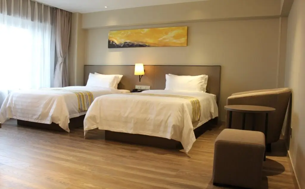 Фошань: Home Inn Plus Shunde Daliang Bus Station
