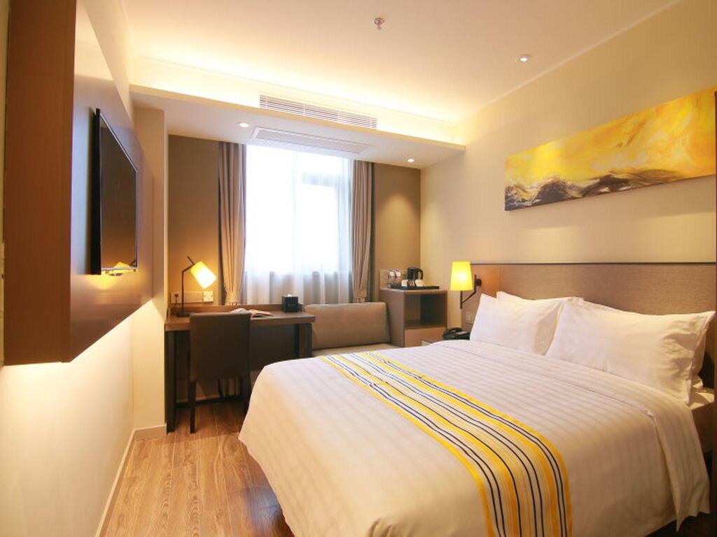 Шанхай: Homeinnplus-Shanghai Zhangjiang Park