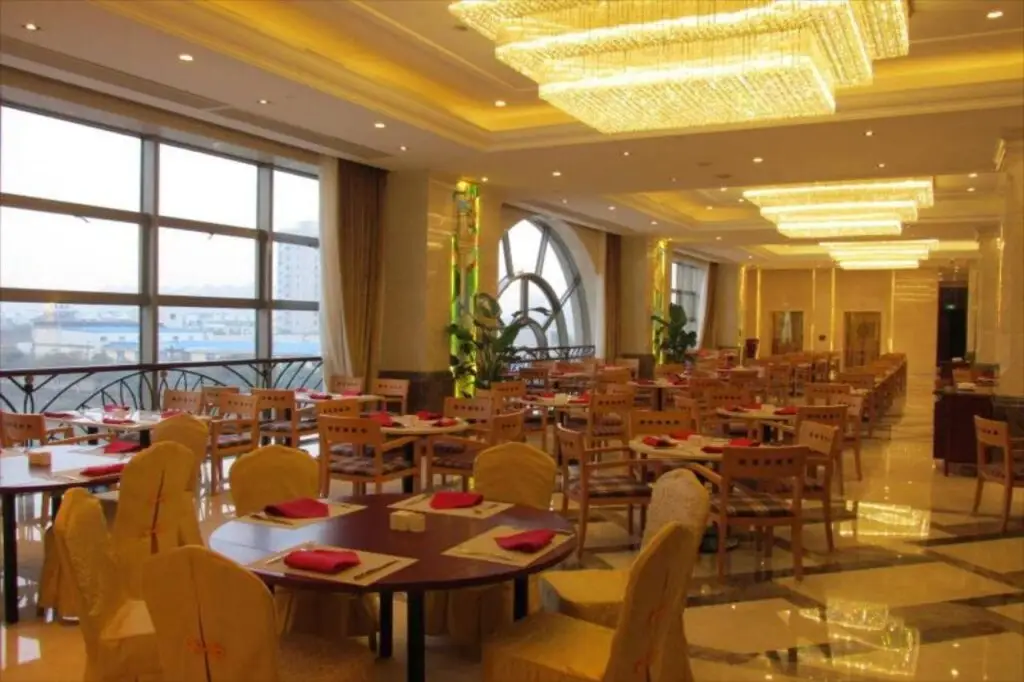 Шанхай: Howard Johnson Peace Hotel Shanghai