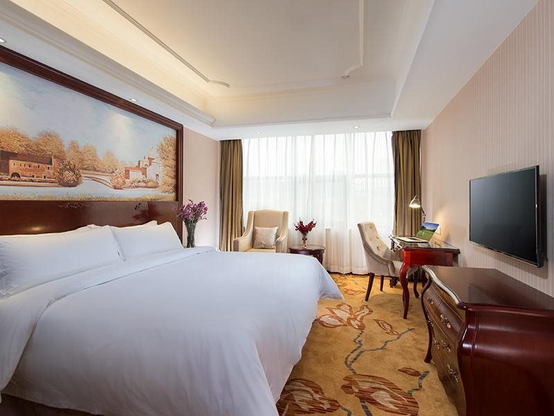Шэньчжэнь: Vienna Hotel Shenzhen Shuiku New Village
