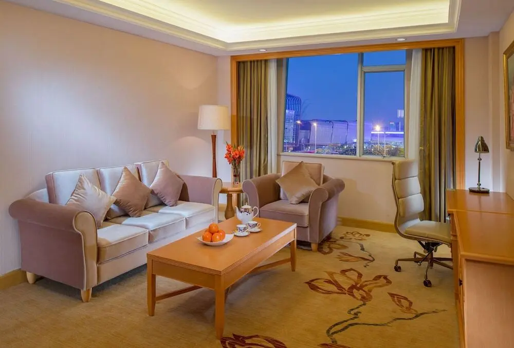Гуанчжоу: Vienna Hotel Guangzhou Guanghua Road Guangdong University of Foreign Studies