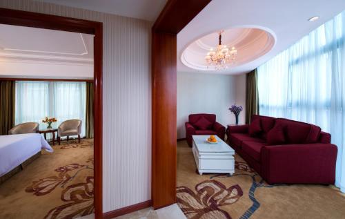 Фошань: Vienna International Hotel Foshan Qiandeng Lake