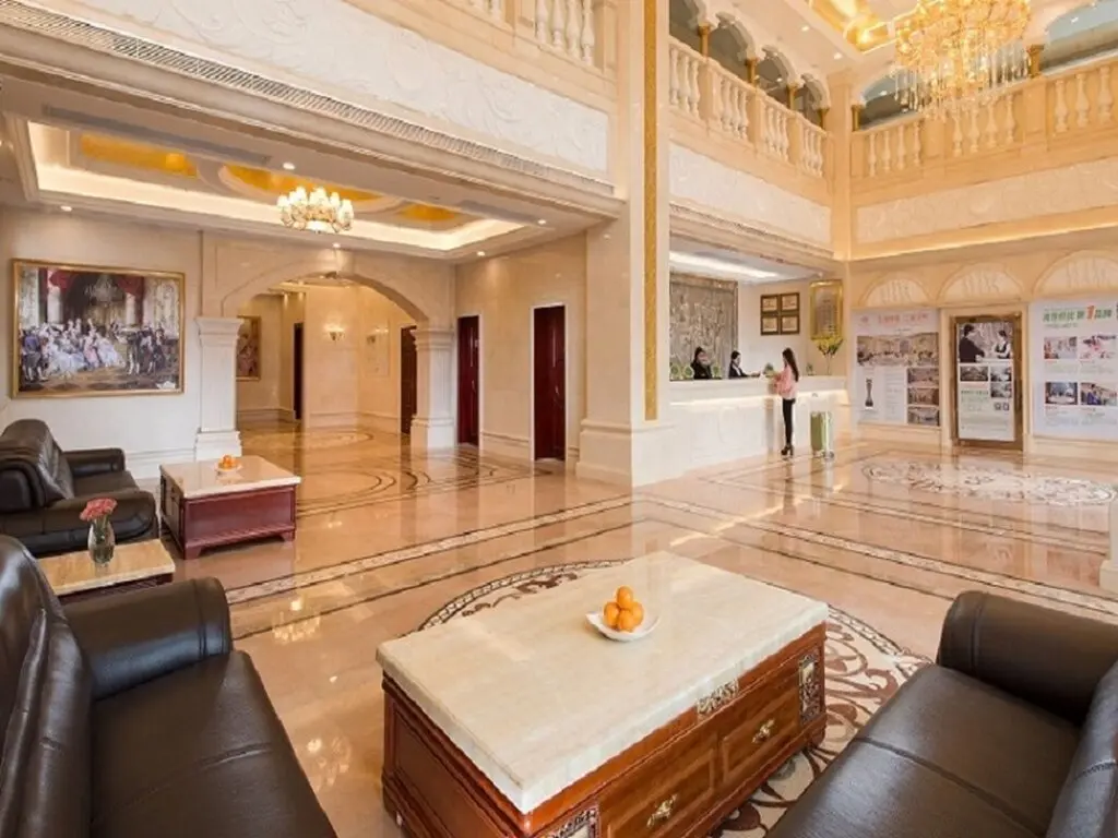 Шаньвэй: Vienna Hotel Shanwei Lufeng Jieshi Bus Station Branch