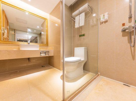 Синьян: Vienna Hotel (Yingcheng Railway Station Haishan)