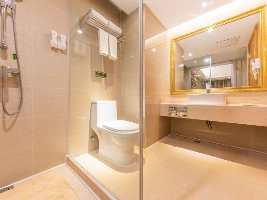 Синьян: Vienna Hotel (Yingcheng Railway Station Haishan)