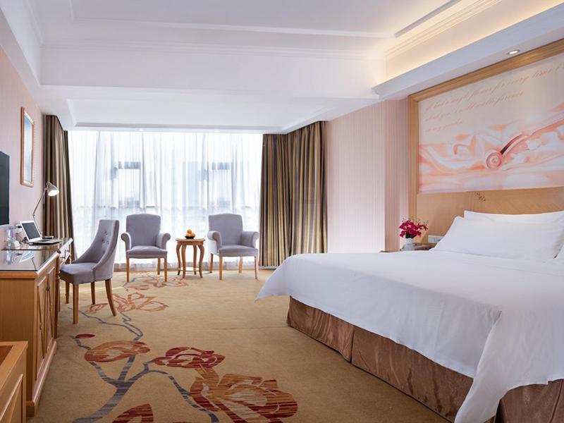 Гуанчжоу: Vienna Hotel Guangzhou Panyu Country Garden