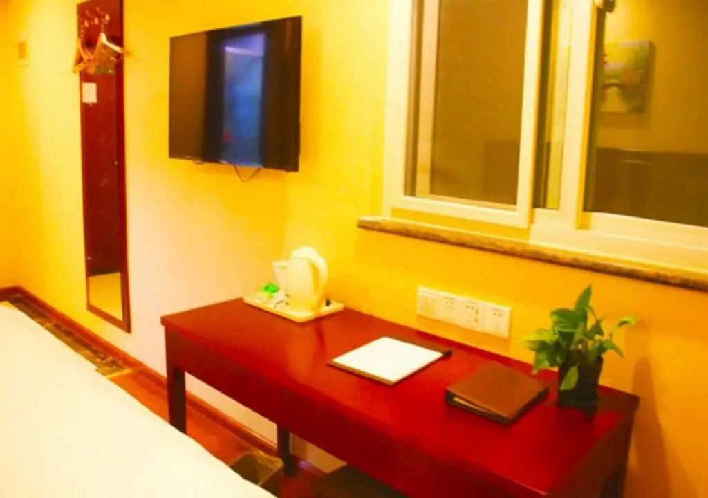 Лиаоченг: GreenTree Inn LiaoCheng LinQing HaiShan Building Express Hotel
