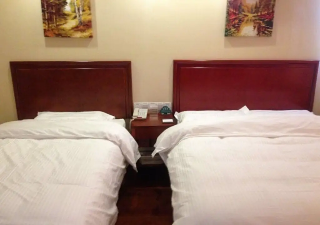 Лиаоченг: GreenTree Inn LiaoCheng LinQing HaiShan Building Express Hotel