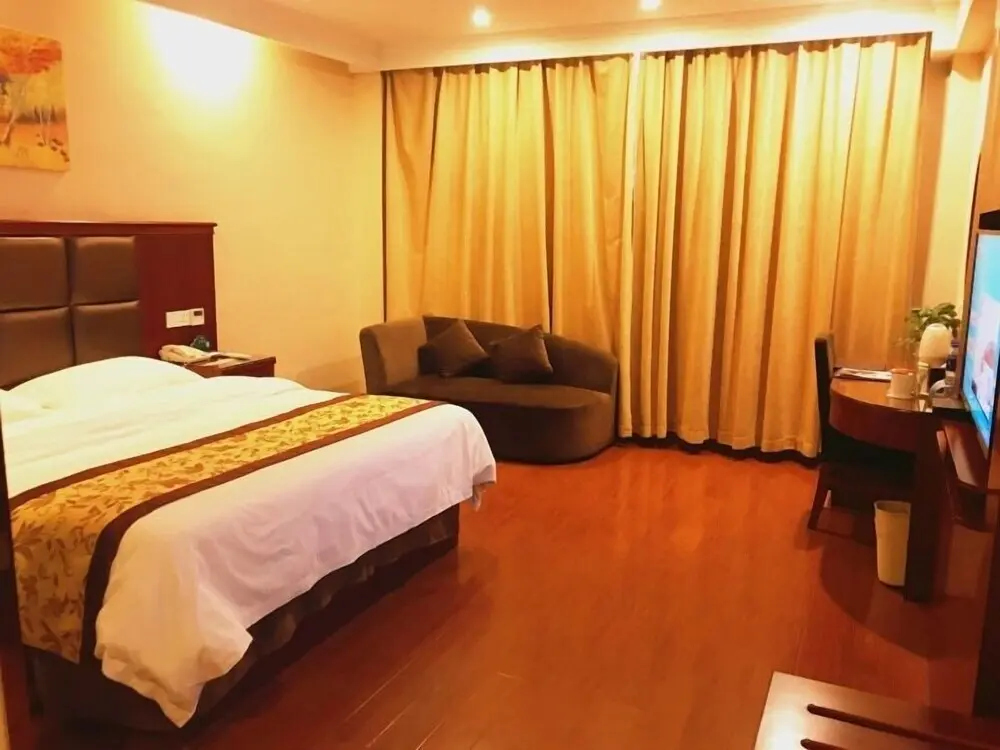 Мааньшань: GreenTree Inn AnHui Maanshan Dangtu High Speed Railway East Station RT-Market Business Hotel