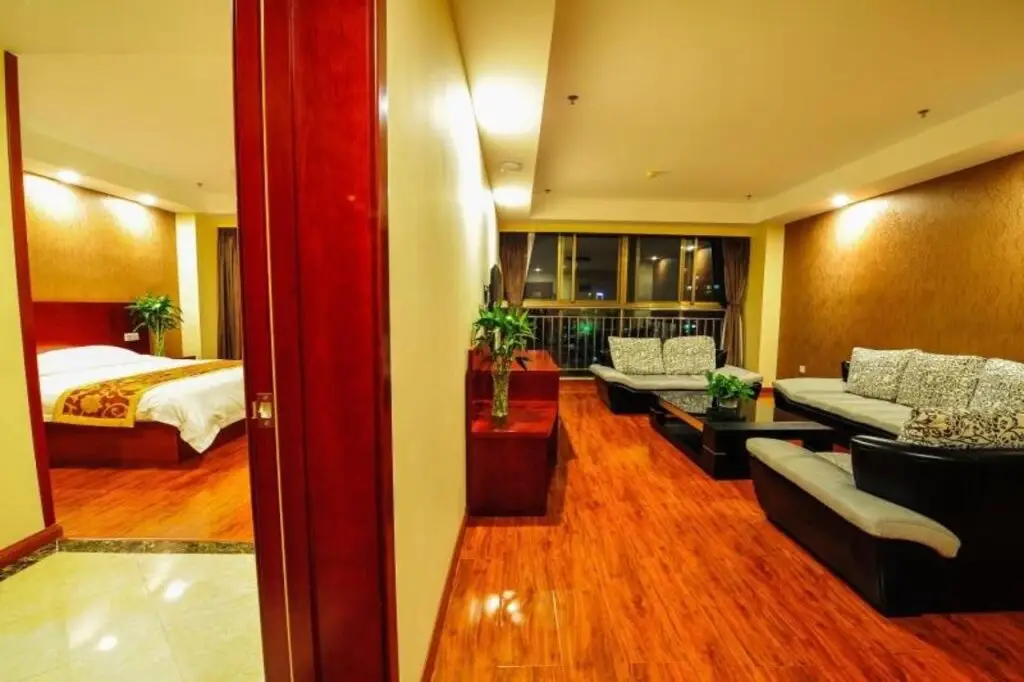 Цзаочжуан: GreenTree Inn ShanDong Zaozhuang Tengzhou Xueyuan East Road Guiheyuan Business Hotel