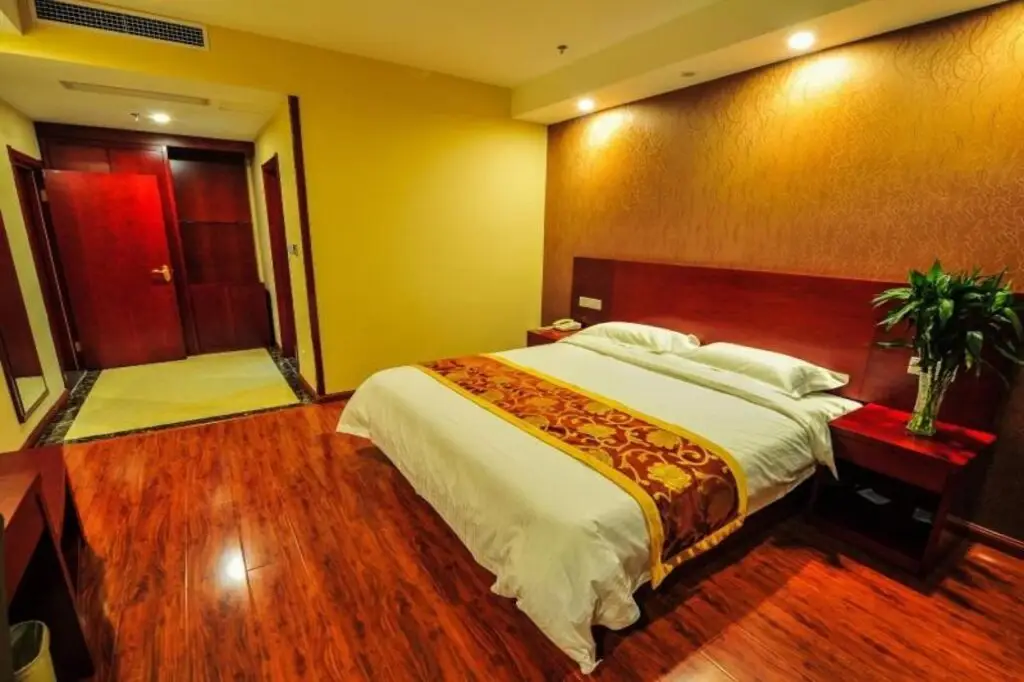 Цзаочжуан: GreenTree Inn ShanDong Zaozhuang Tengzhou Xueyuan East Road Guiheyuan Business Hotel