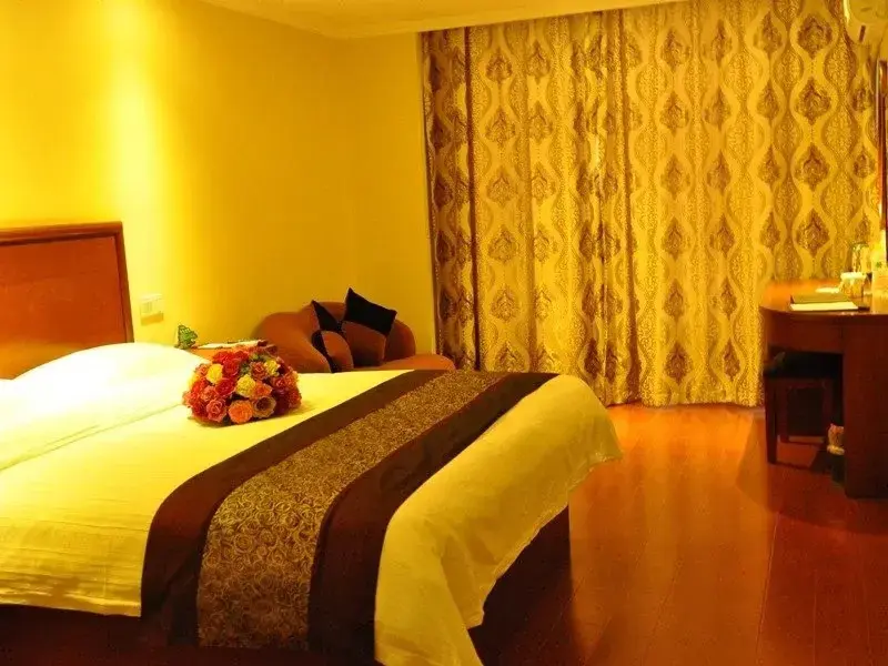 Нинбо: GreenTree Inn Zhejiang Ningbo Luotuo Town Haixin City Express Hotel