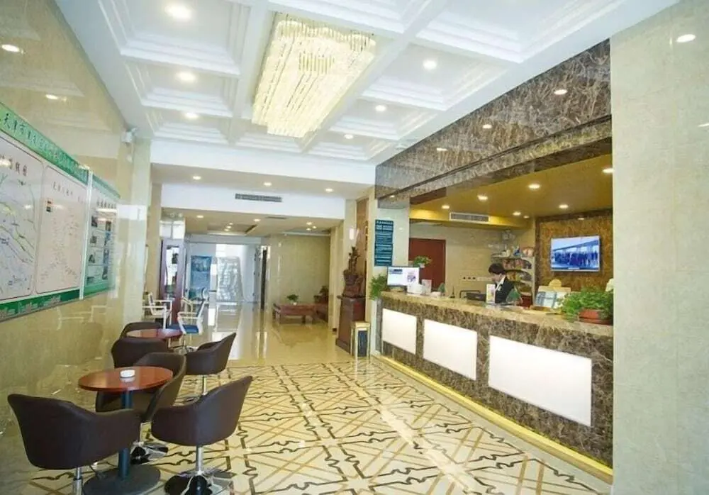 Тяньцзинь: GreenTree Inn TianJin Jinnan XianShuiGu Nanhuan Road Express Hotel