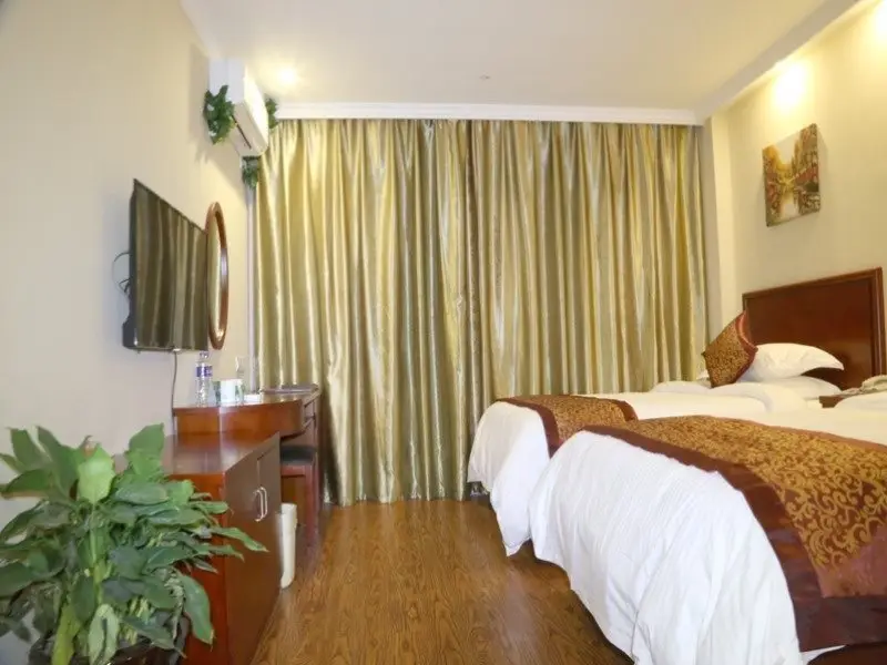 Уси: GreenTree Inn Wuxi Yixing Wanshi Wanshan Road Express Hotel