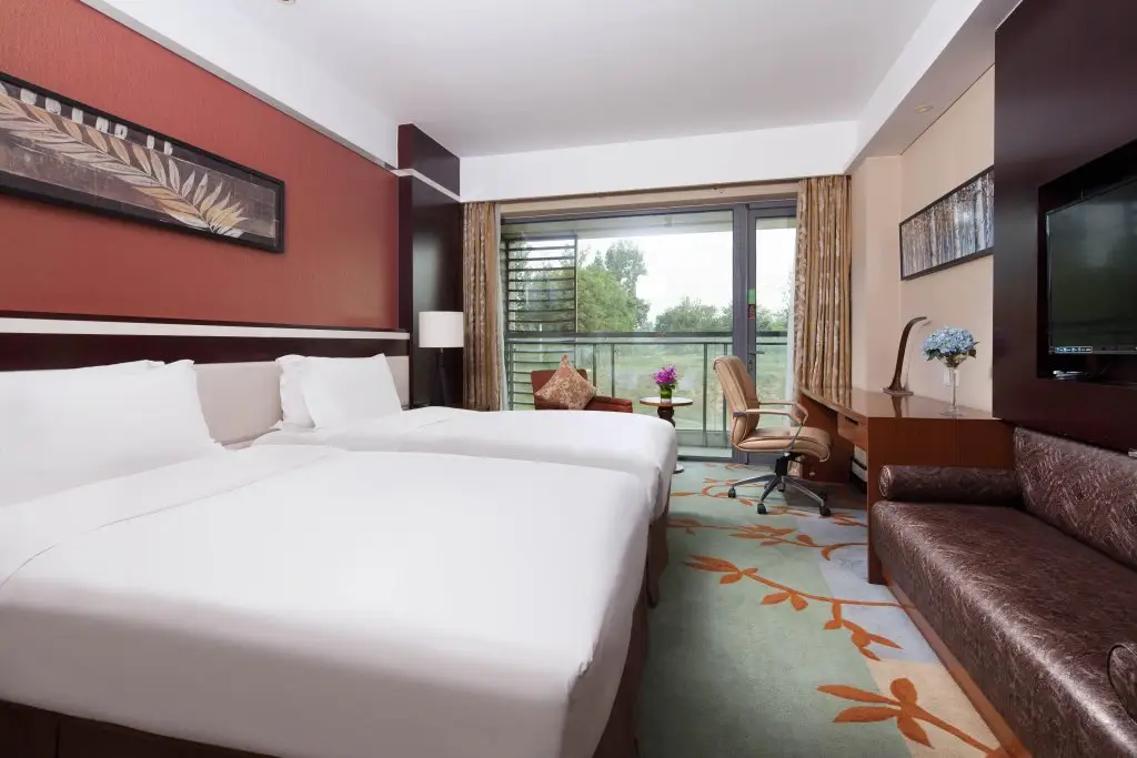Holiday Inn Beijing Shijingshan Parkview by IHG — фото 1