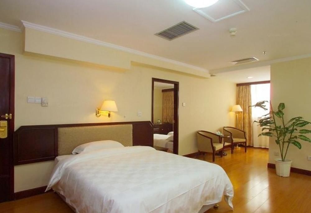 Циндао: Overseas Chinese International Hotel Qingdao