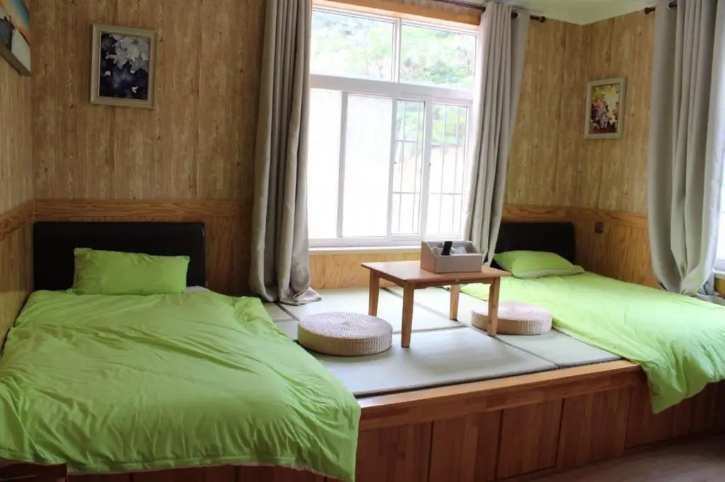 Циндао: Qingdao Xiufengge Inn
