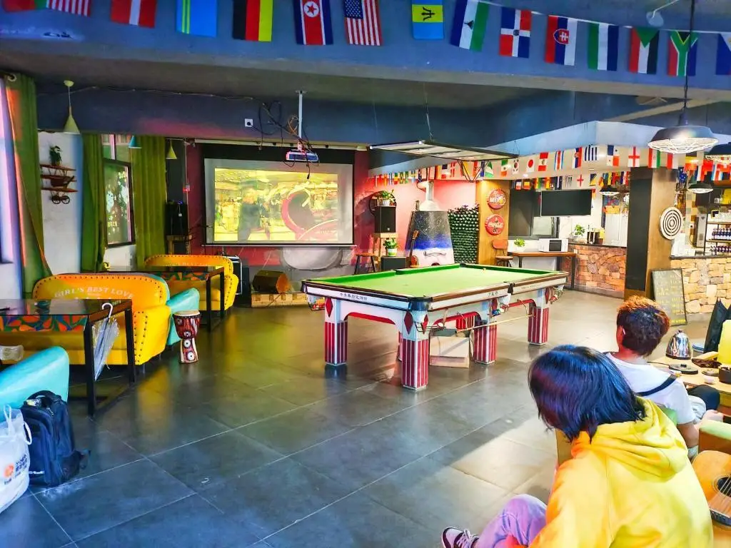 Comma Travel International Youth Hotel — фото 1
